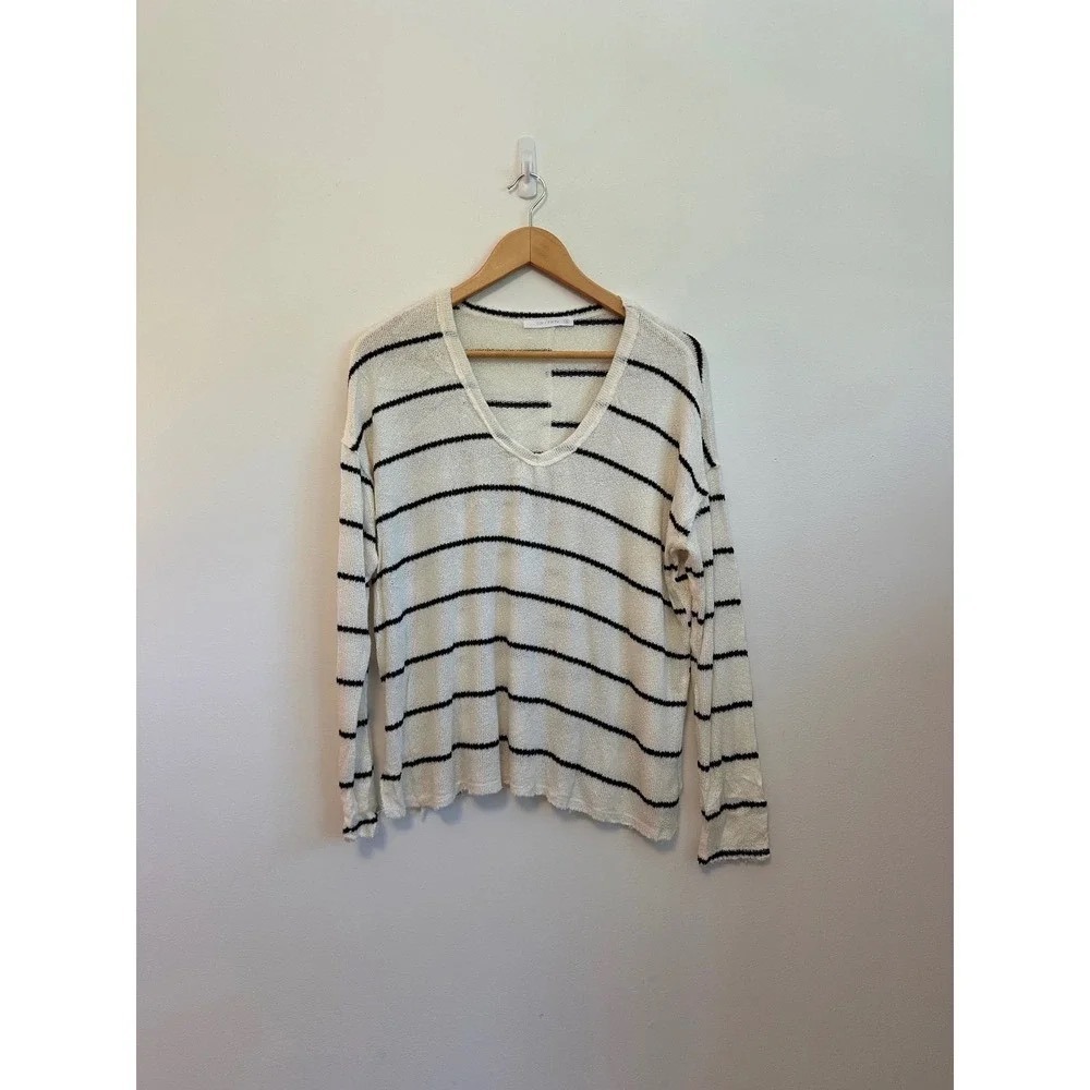Six Fifty Striped V-Neck Lightweight Knit Sweater | Size Small